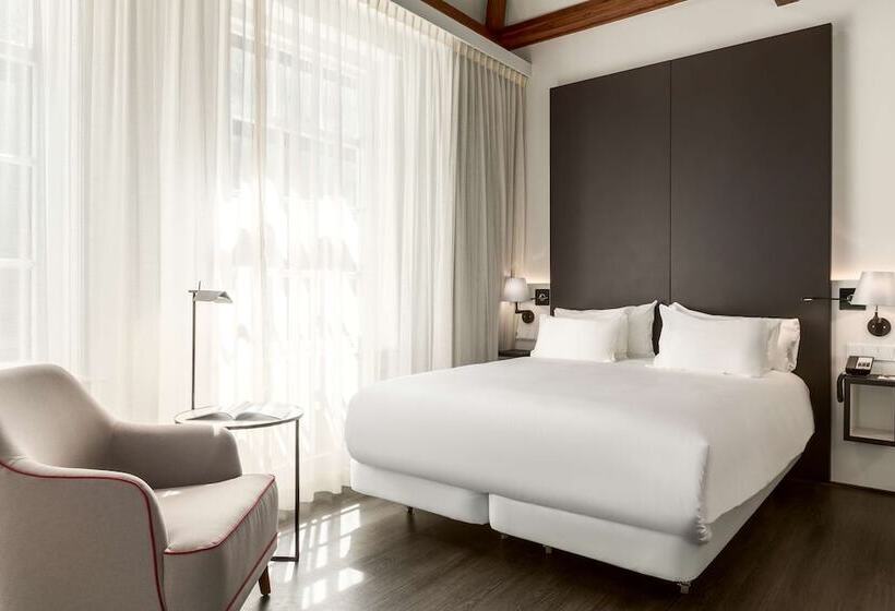 高级客房, NH Collection Amsterdam Barbizon Palace