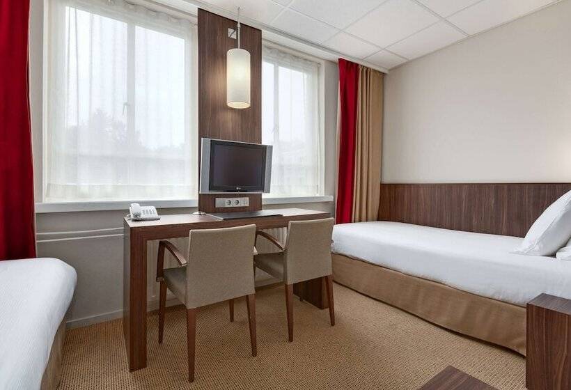 Номер Стандарт, NH Eindhoven Conference Centre Koningshof