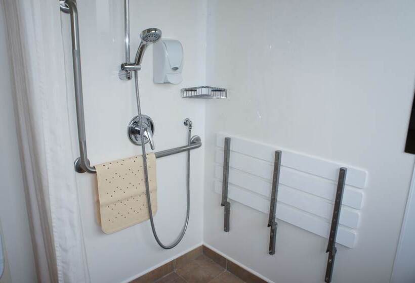 Студия Стандарт, Bk S Egmont Motor Lodge