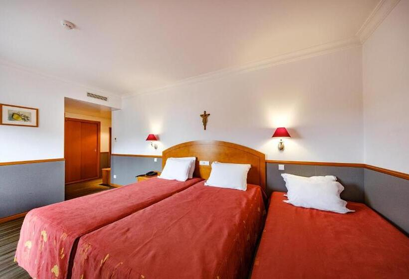 Номер Стандарт Трехместный, Santo Amaro   Sa Hotels