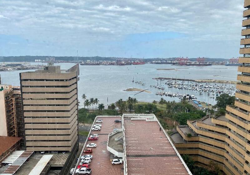 Suite, The Royal Hotel By Coastlands Hotels & Resorts