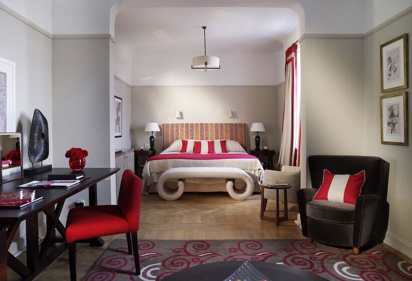 Полулюкс, Rocco Forte Astoria