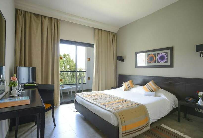 Номер Стандарт Вид на Море, Nozha Beach Resort & Spa