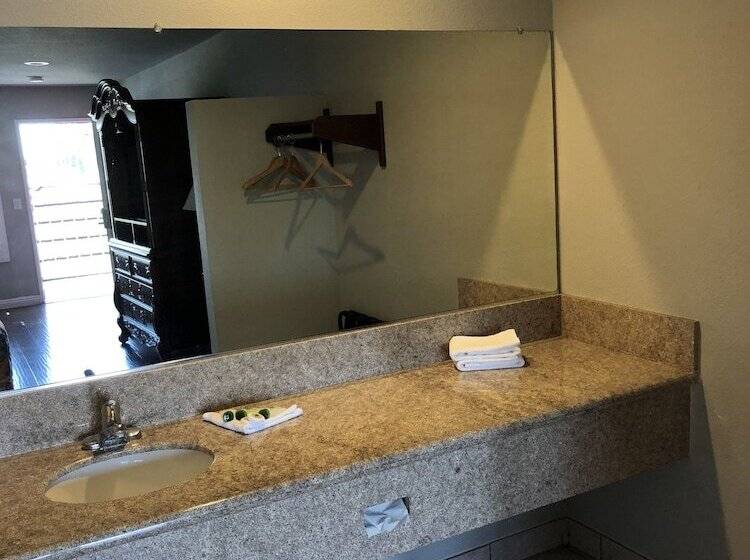 Familiesuite, Alamo Inn And Suites  Convention Center
