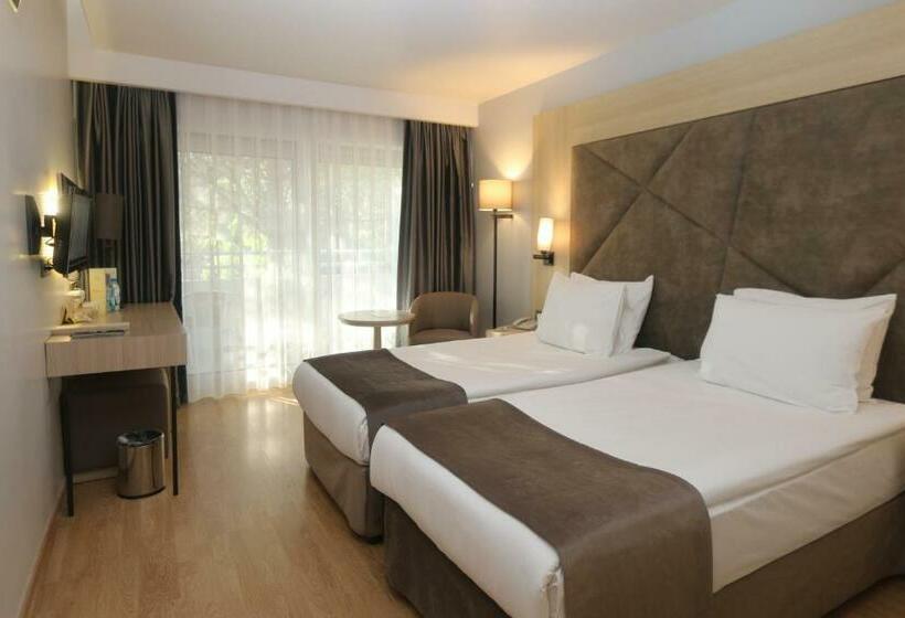 Номер Superior Внутренний, Altin Yunus Hotel & Spa çeşme