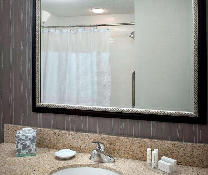 Номер Deluxe, Sonesta Select Tinton Falls Eatontown