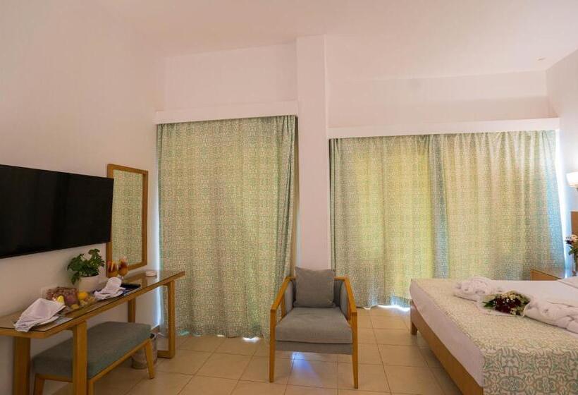 اتاق اساندارد با چشم‌انداز جانبی به دریا, Dahab Lagoon Club & Resort Ex Tirana Dahab