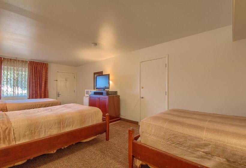 Трехместный Номер Базовый, Americas Best Value Inn Uvalde