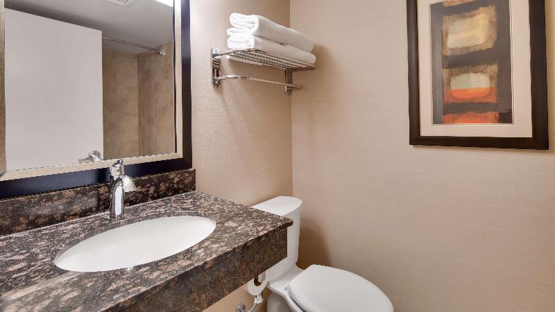 Номер Стандарт, Best Western Cottontree Inn