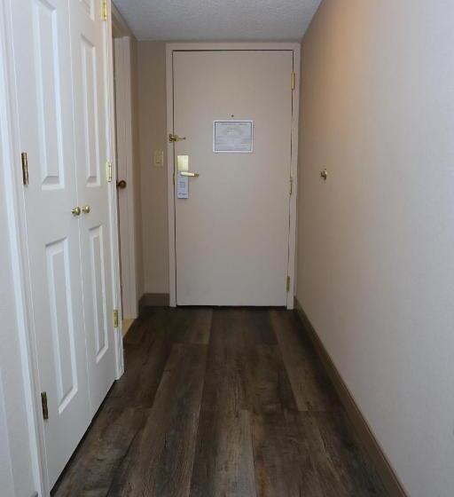 Номер Стандарт Кровать Кинг Адаптированный для Инвалидов, Best Western La Plata Inn