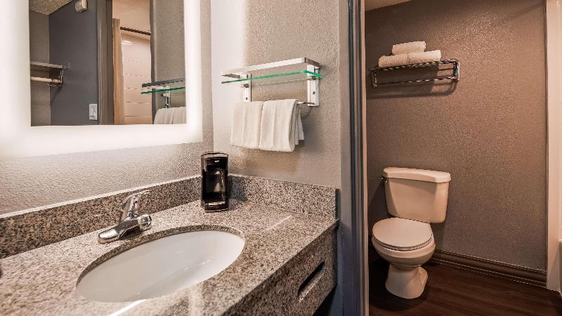 اتاق استاندارد با تخت بزرگ, Best Western Yacht Harbor