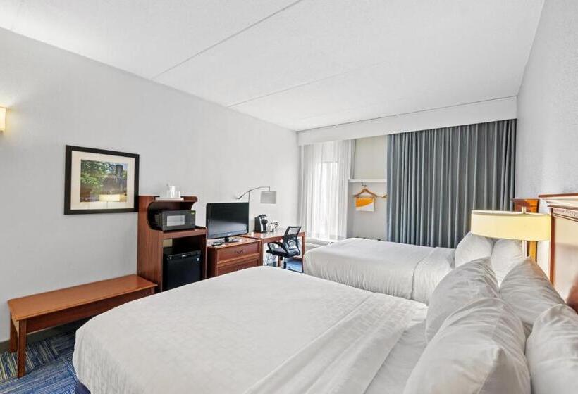 スーペリアールーム, Allentown Park Hotel, Ascend Hotel Collection