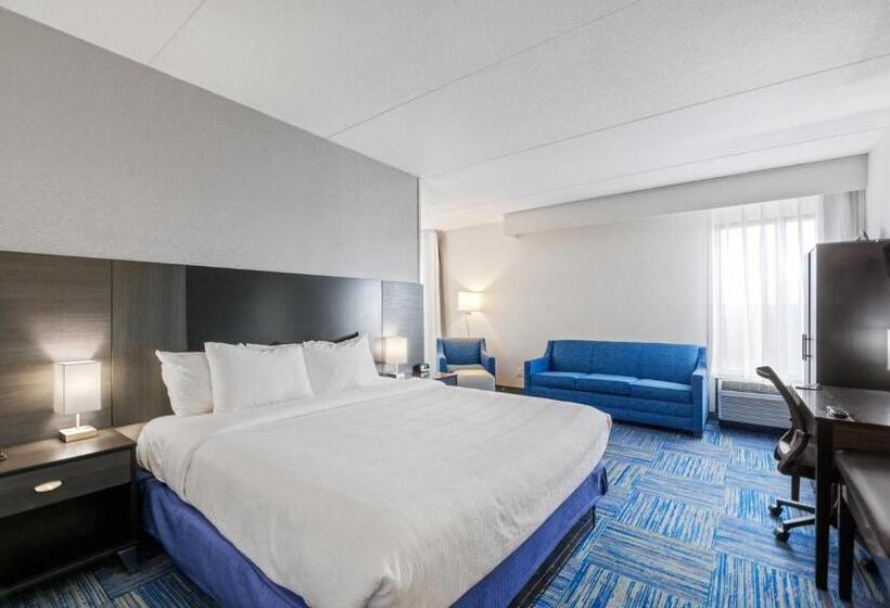 キングサイズベッドのスイートルーム, Allentown Park Hotel, Ascend Hotel Collection