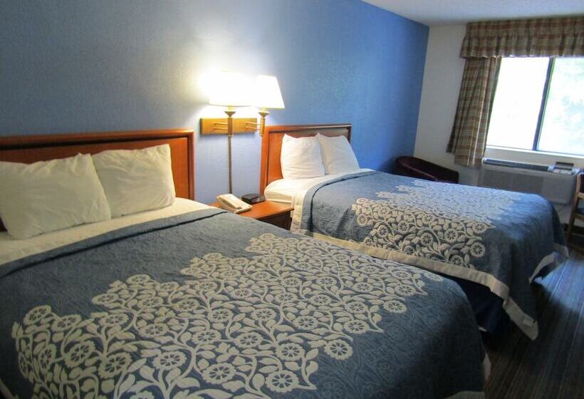 Номер Стандарт 2 Двуспальные Кровати, Days Inn By Wyndham Runnemede Philadelphia Area