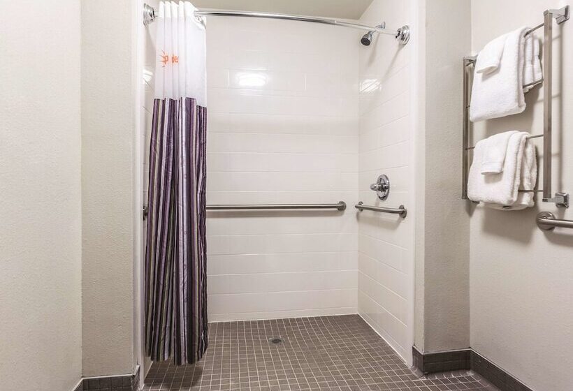 Quarto Estandar Cama Casal para Deficientes Físicos, La Quinta By Wyndham Atlanta Midtown   Buckhead