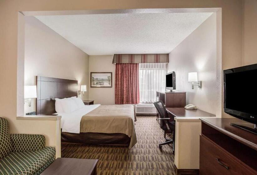 سوئیت با تخت بزرگ, Quality Inn & Suites Lawrence  University Area
