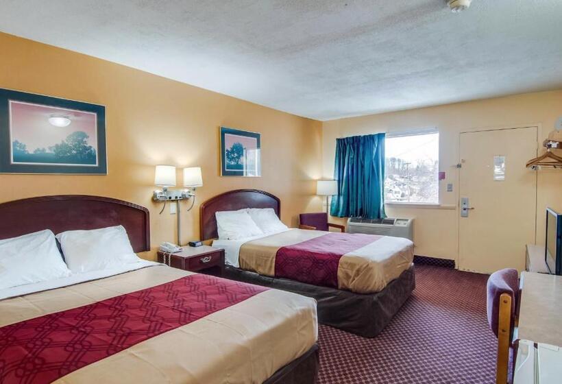 스탠다드 룸 더블 침대 2개, Econo Lodge Near Bluefield College