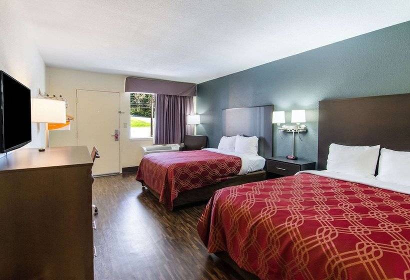Номер Стандарт 2 Двуспальные Кровати, Econo Lodge Near Motor Speedway