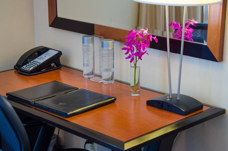 اتاق لوکس, Beacon Hotel & Corporate Quarters