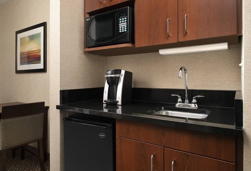 스위트, Holiday Inn Express & Suites By Ihg Chambersburg, An Ihg