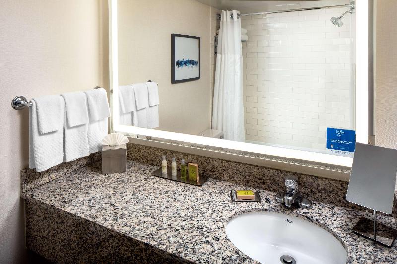 キングサイズベッドのジュニアスイート, Doubletree By Hilton Washington Dc Silver Spring