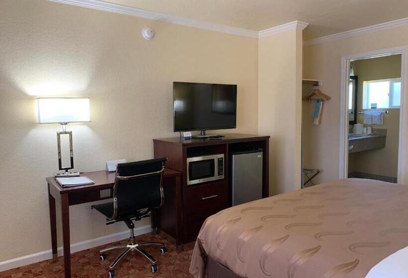 Номер Стандарт, Quality Inn Ukiah