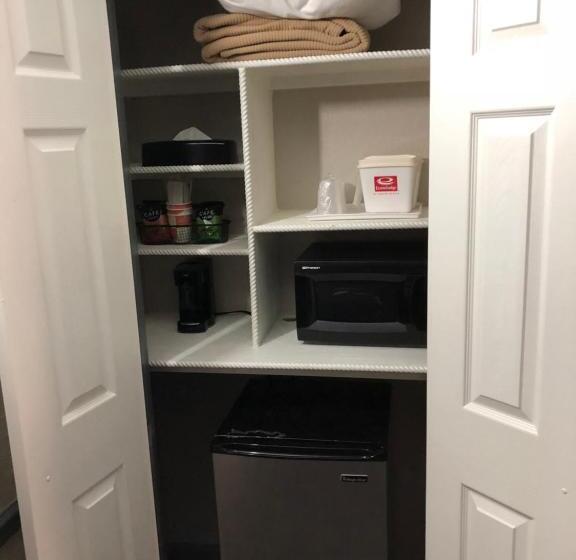 Номер Deluxe, Kings Inn  Medical Downtown Midtown Memphis