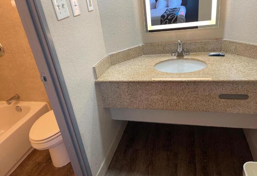 Номер Deluxe, Kings Inn  Medical Downtown Midtown Memphis
