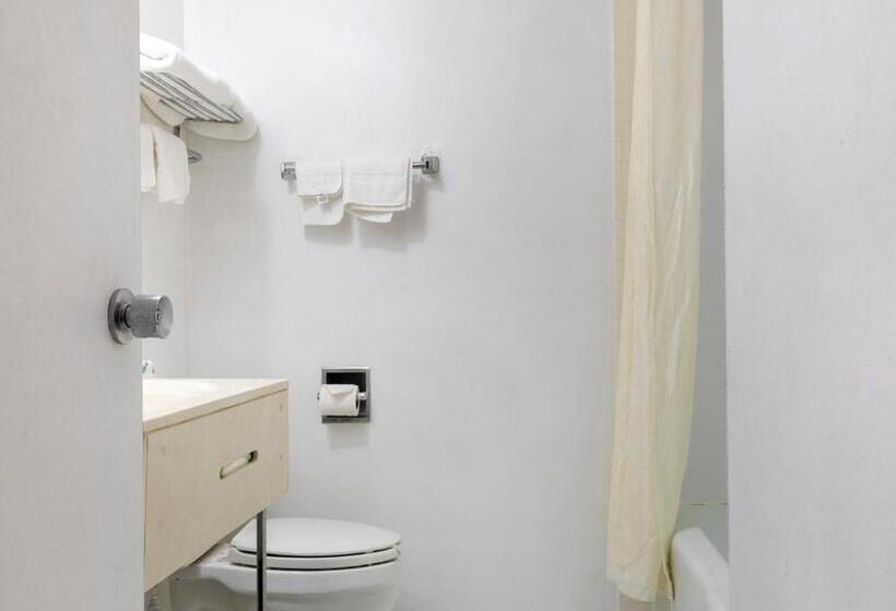 Deluxe Szoba Kind Size Bed, Mansion View Inn & Suites