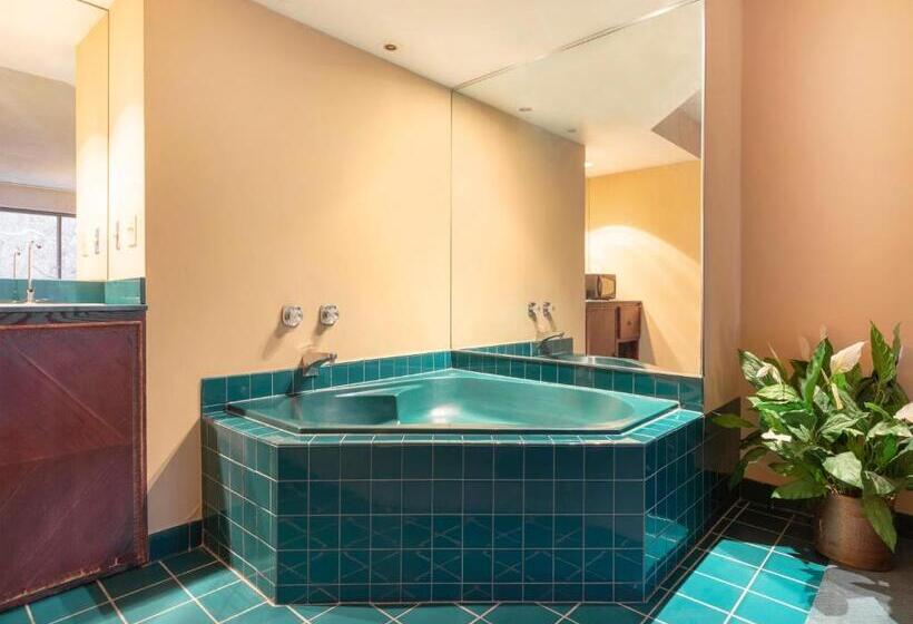 Suite Pezsgőfürdővel, Mansion View Inn & Suites