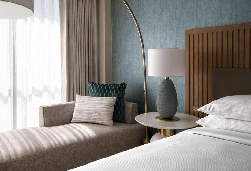 Стандартный Номер Кровать Кинг, Vea Newport Beach, A Marriott Resort & Spa