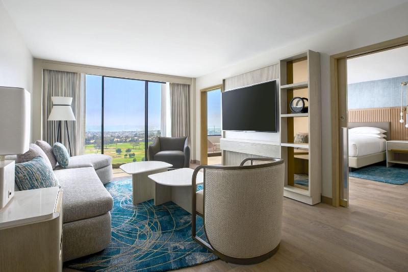 Люкс Кровать Кинг, Vea Newport Beach, A Marriott Resort & Spa