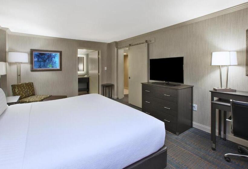 스위트 킹사이즈 침대, Holiday Inn Columbus Dwtn Capitol Square, An Ihg