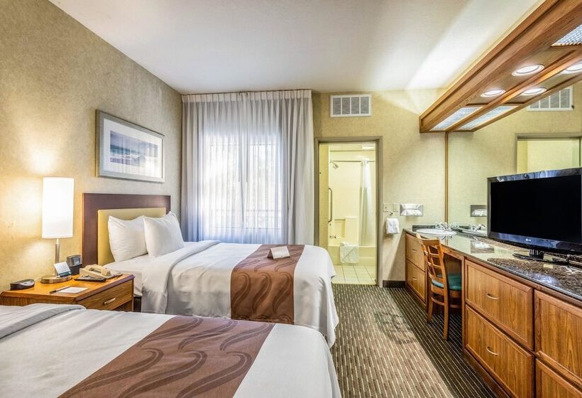 Люкс, Quality Suites Downtown San Luis Obispo