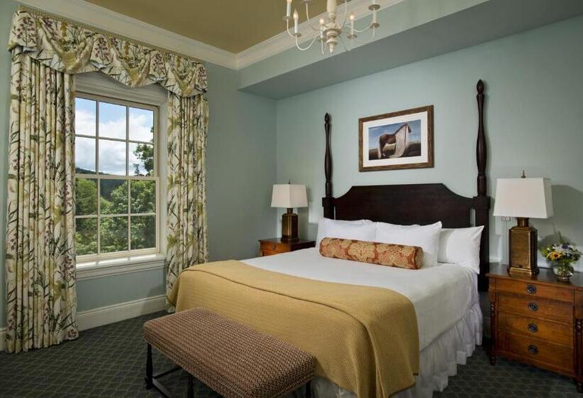 Номер Deluxe Кровать Кинг, The Otesaga Resort