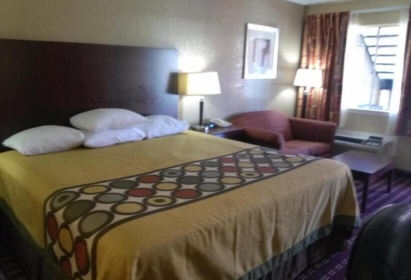 Номер Deluxe Кровать Кинг, Super 8 By Wyndham Kerrville Tx