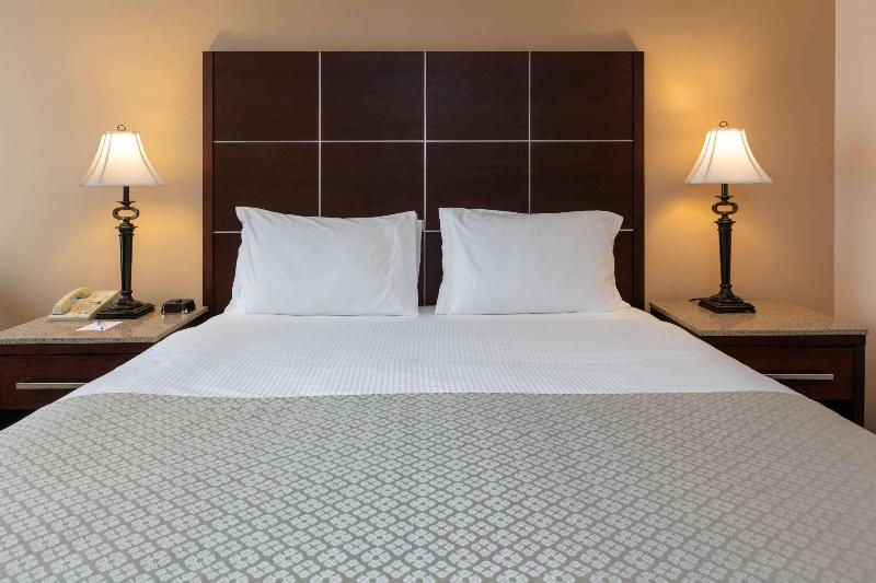 Стандартный Номер Кровать Кинг, Wyndham Riverfront