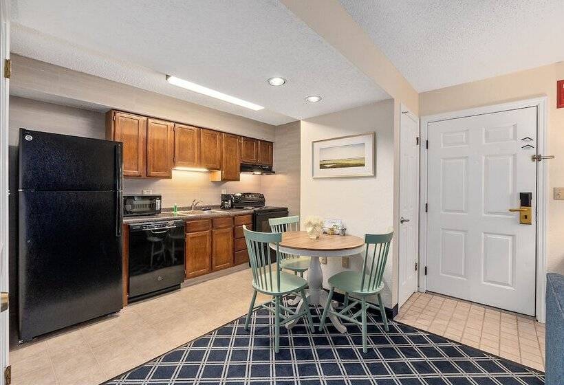 Студия Deluxe, Residences At Daniel Webster