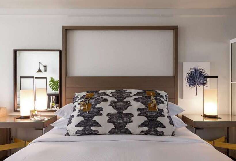 Номер Стандарт, Baker S Cay Resort Key Largo, Curio Collection By Hilton