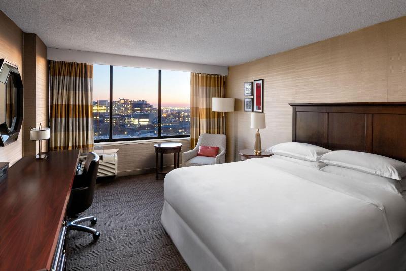 스탠다드 룸 킹사이즈 침대, Sheraton Philadelphia University City