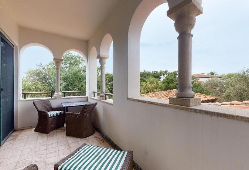 Люкс Кровать Кинг, The Cloister