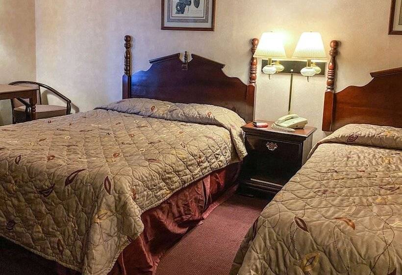 스탠다드 룸 더블 침대 2개, Voyageur Inn And Conference Center