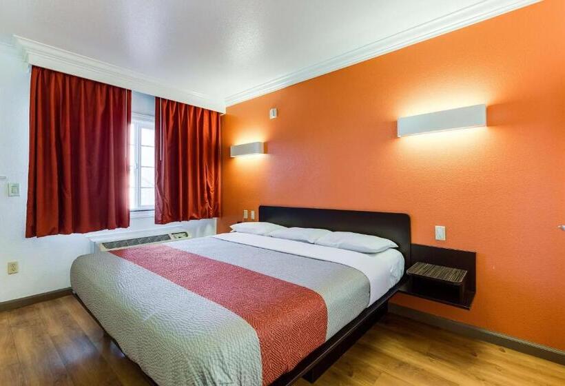 キングサイズベッドのデラックスルーム, Motel 6 San Jose, Ca   Convention Center