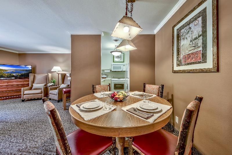 Люкс Deluxe 2 Спальни, Forest Suites Resort At The Heavenly Village