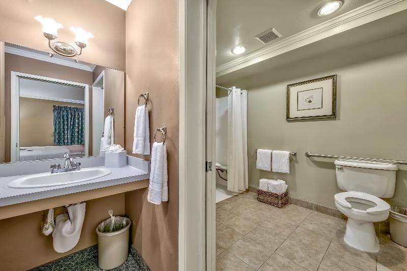 סוויטה מותאמת לאדם עם מוגבלויות, Forest Suites Resort At The Heavenly Village