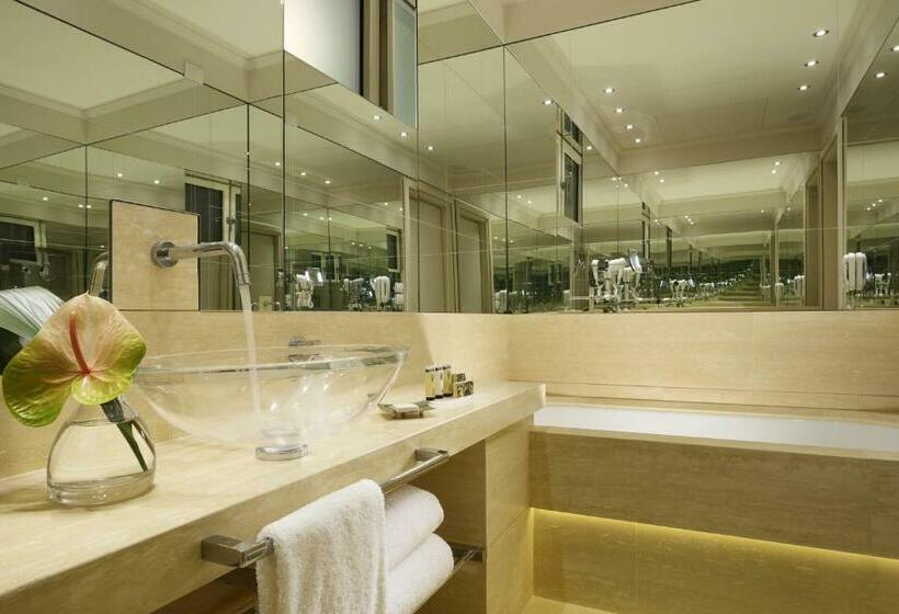 سوییت دوبلکس, Grand Hotel Minerva