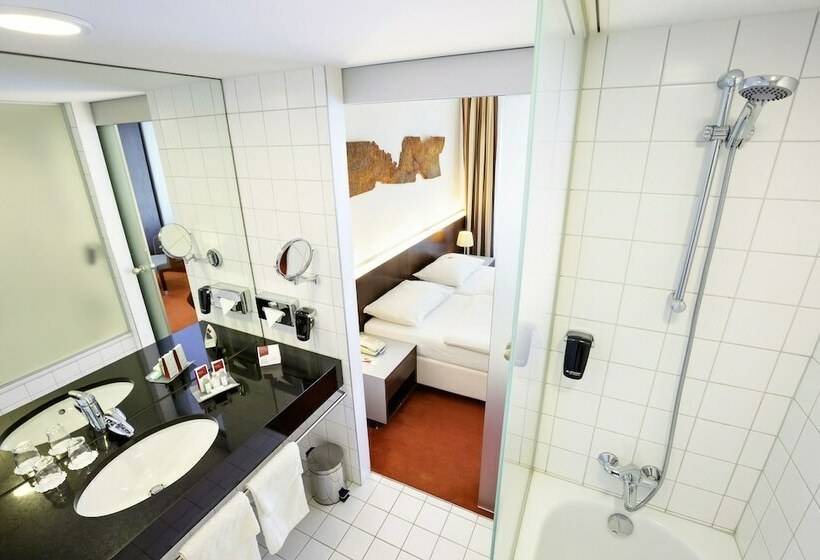 스위트, Austria Trend Hotel Europa Wien
