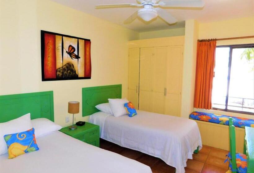 דירת 2 חדרים נוף לים, Nautibeach Beach Front Condos In North Beach