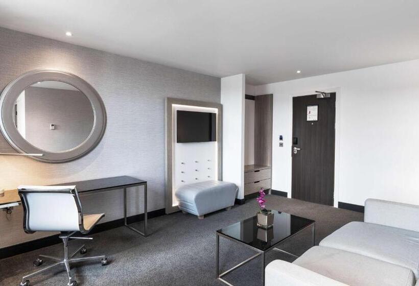 סוויטת ג'וניור, Radisson Blu Hotel, Edinburgh City Centre