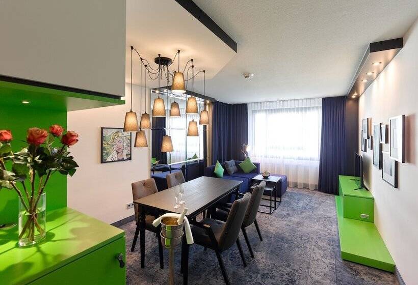 Люкс, Holiday Inn Stuttgart, An Ihg